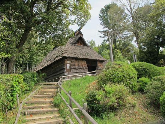 日本民家集落博物館