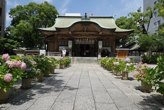 坐摩神社