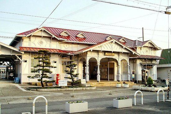 浜寺公園駅駅舎